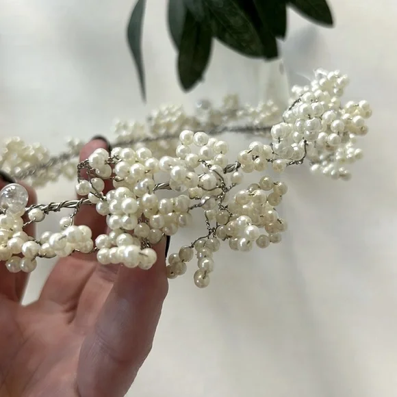 Pottery Barn Set of 3 Pearl Candle Rings - Picture 3 of 4